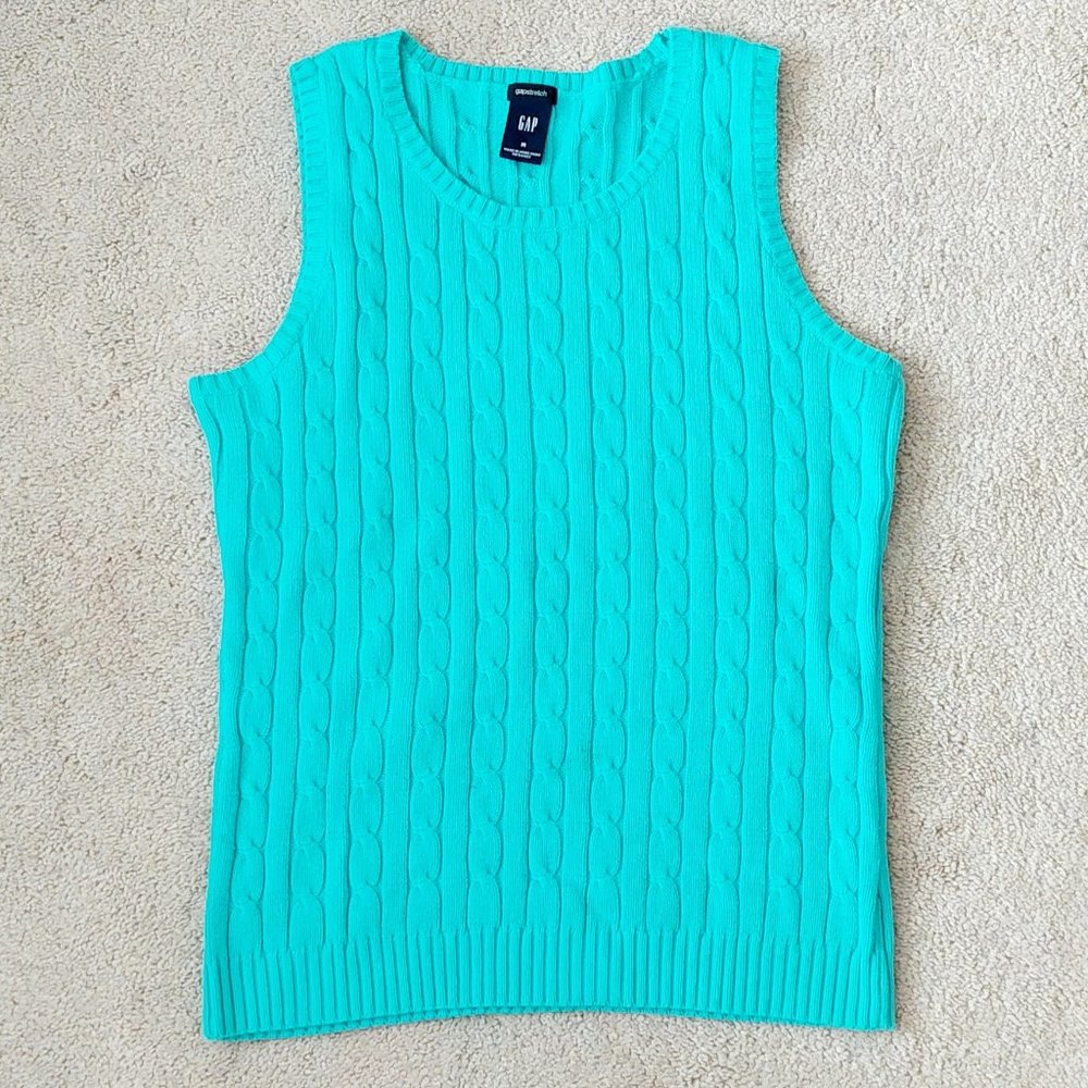Sleeveless stretch turquoise Cable Knit Sweater size M